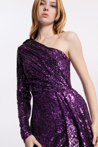 lila-glitzer-onshoulder-elie-saab