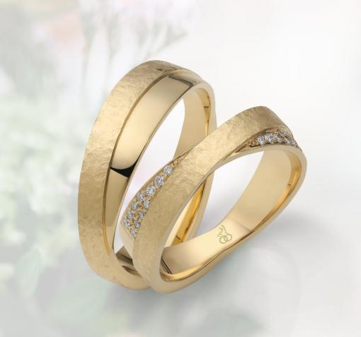 trauringe-gold-matt-poliert-brillanten-gravur-hochzeitsringe-weddingring