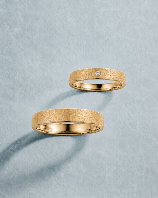 wedding-rings-gold