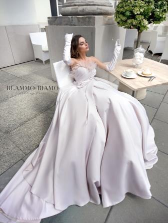 Rara Avis bridal dress 2019