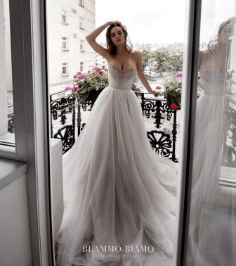 Rara Avis bridal dress 2019